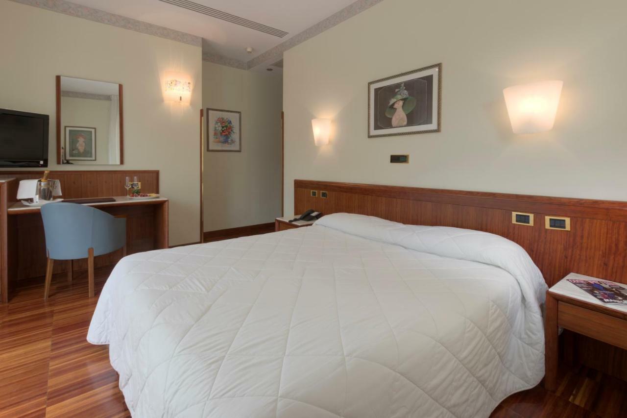 Palace Hotel Civitanova Marche Eksteriør billede